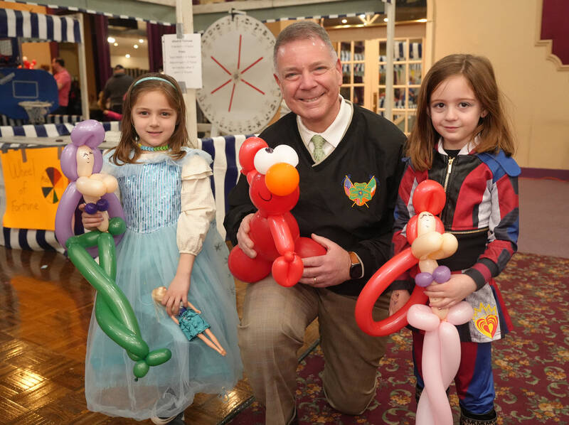 		                                		                                <span class="slider_title">
		                                    Steve Rhoads with Elmo and friends		                                </span>
		                                		                                
		                                		                            		                            		                            